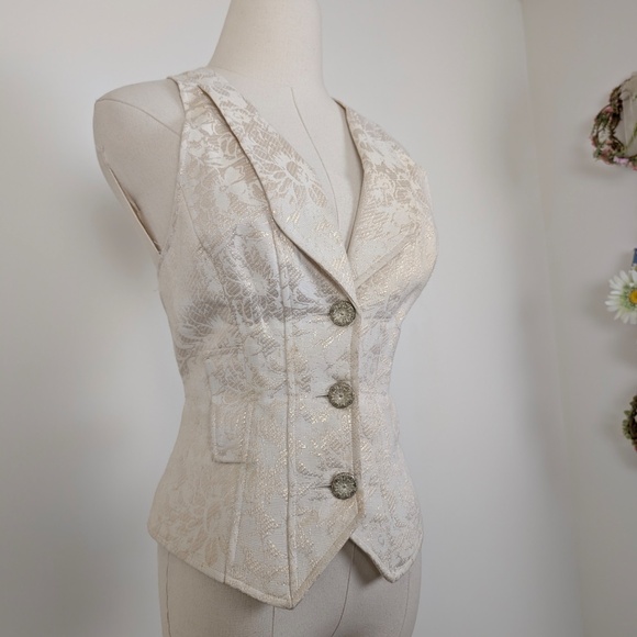 Guess Brocade Vest Waistcoat Cream Sleeveless Fitted Buttons - Picture 4 of 9